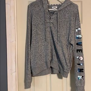 👕 3 Pink shirts👕